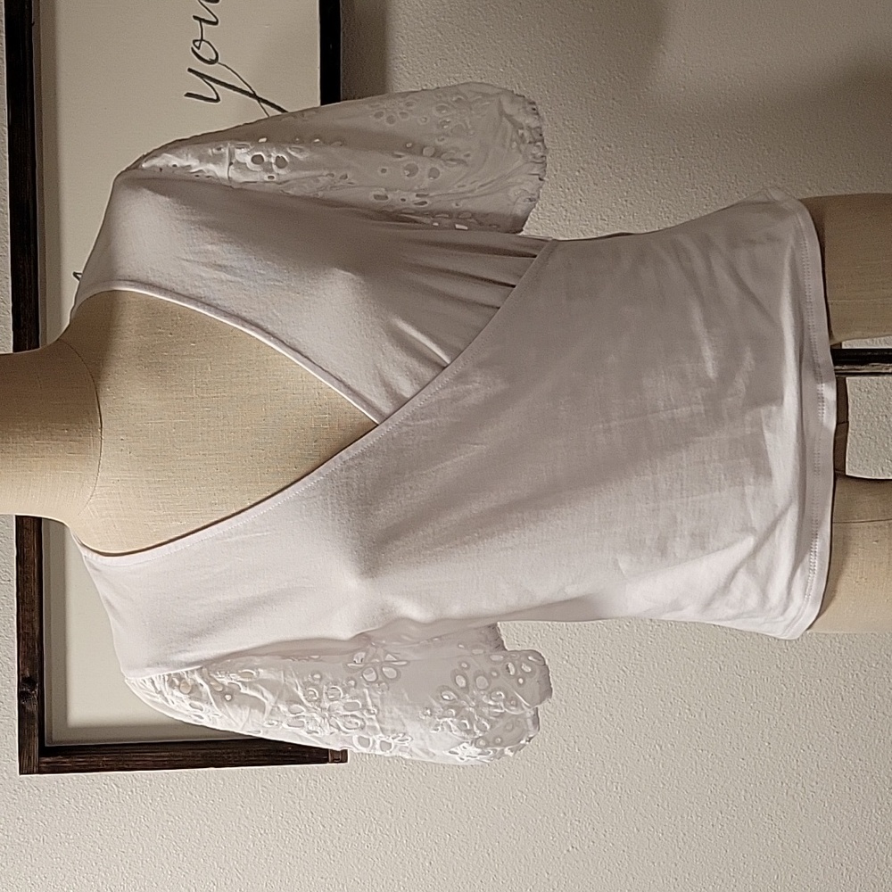 Laundry cotton top, NWT